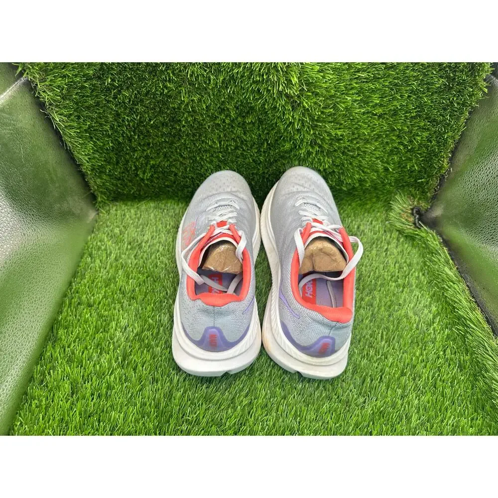 Hoka One One hoka one